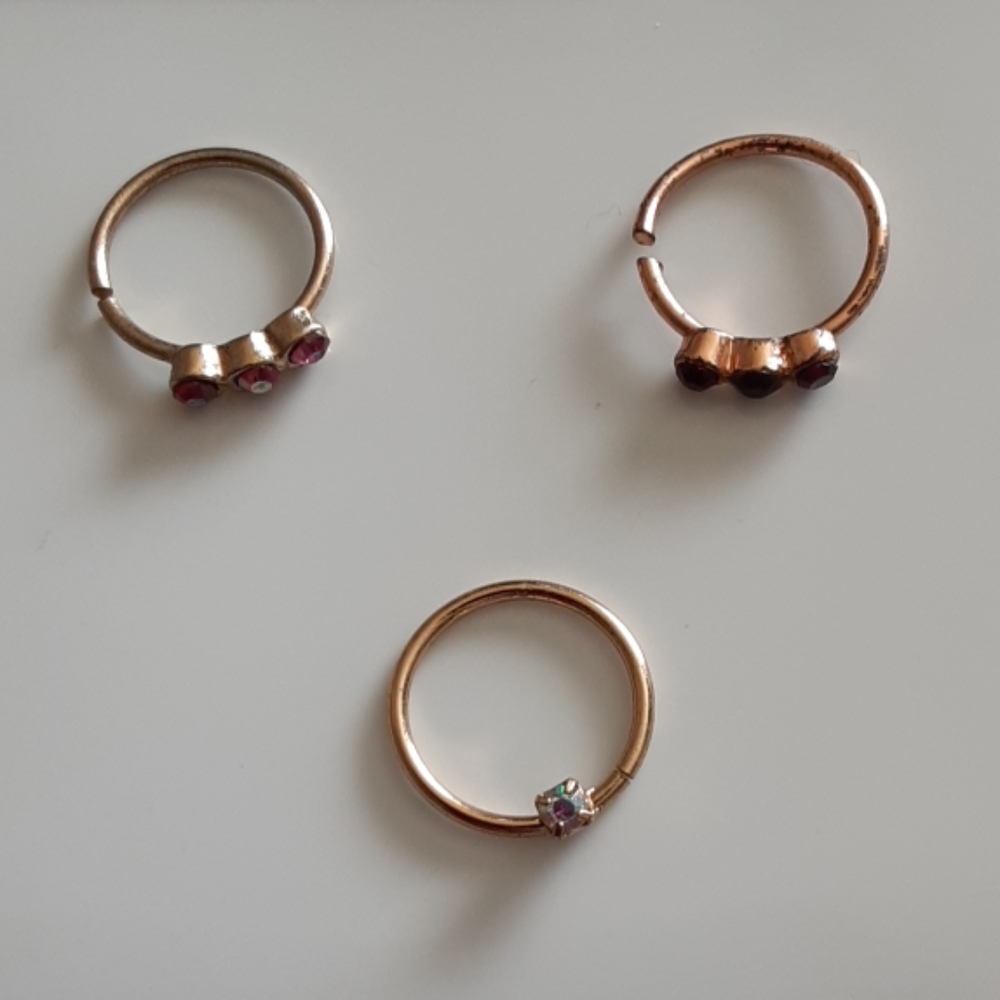 3 Pack of gold nose rings